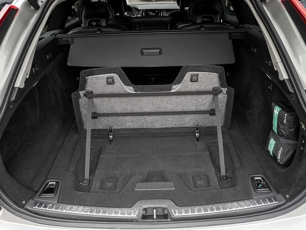 Volvo  T5 AWD Pro