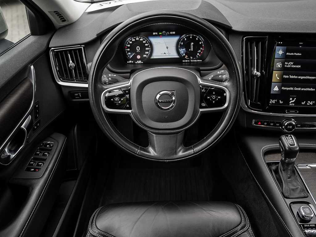 Volvo  T5 AWD Pro