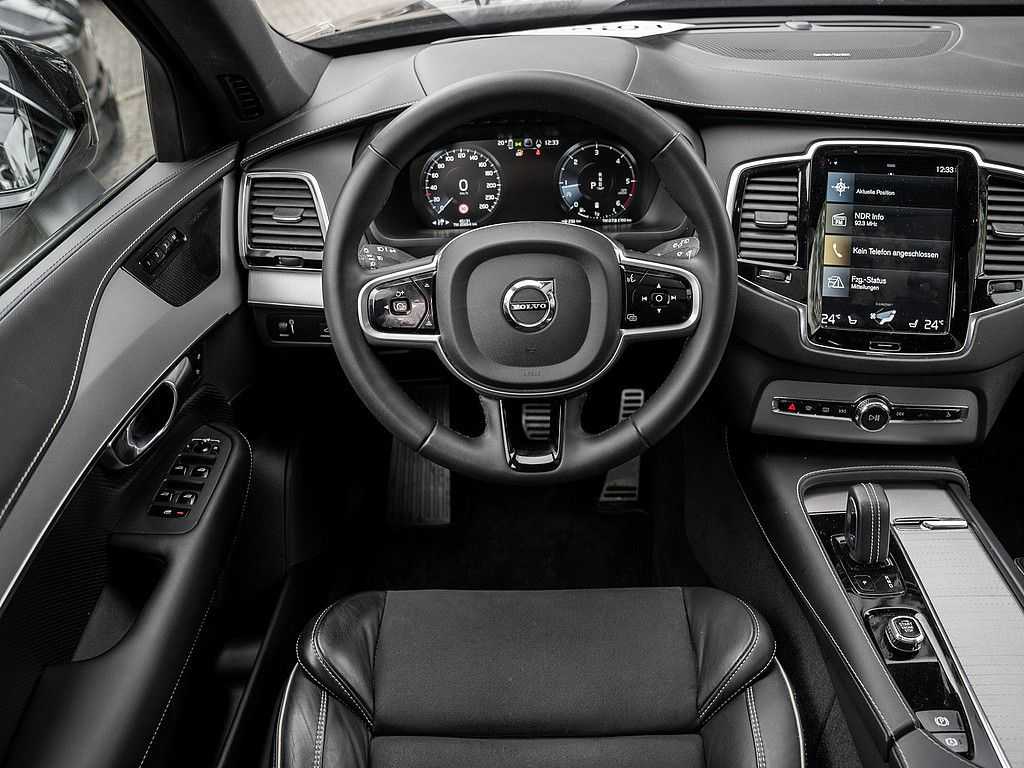 Volvo  B5 AWD R Design