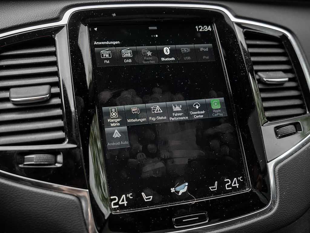 Volvo  B5 AWD R Design
