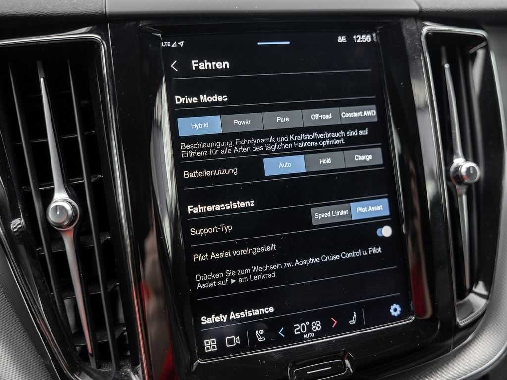 Volvo  T8 AWD R-Design