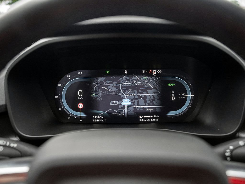 Volvo  Twin Motor Performance AWD Ultra Dark