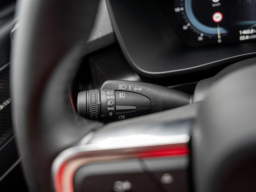 Volvo  Twin Motor Performance AWD Ultra Dark