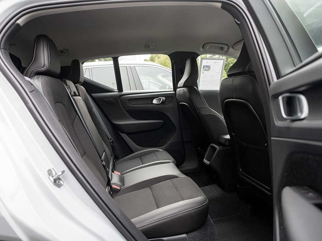 Volvo  D3 FWD Momentum Pro