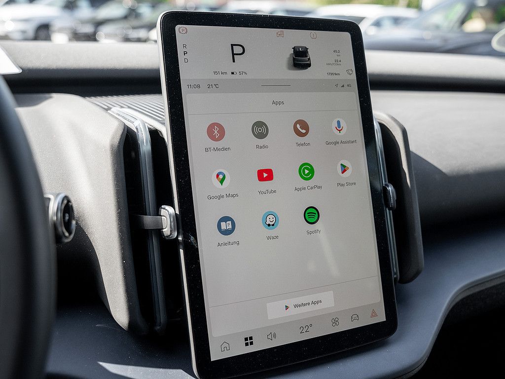 Volvo  Core 2WD Pure Electric