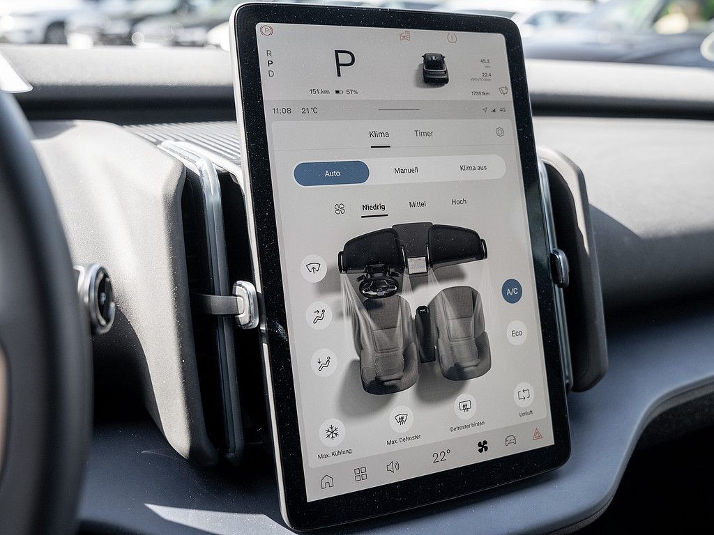 Volvo  Core 2WD Pure Electric