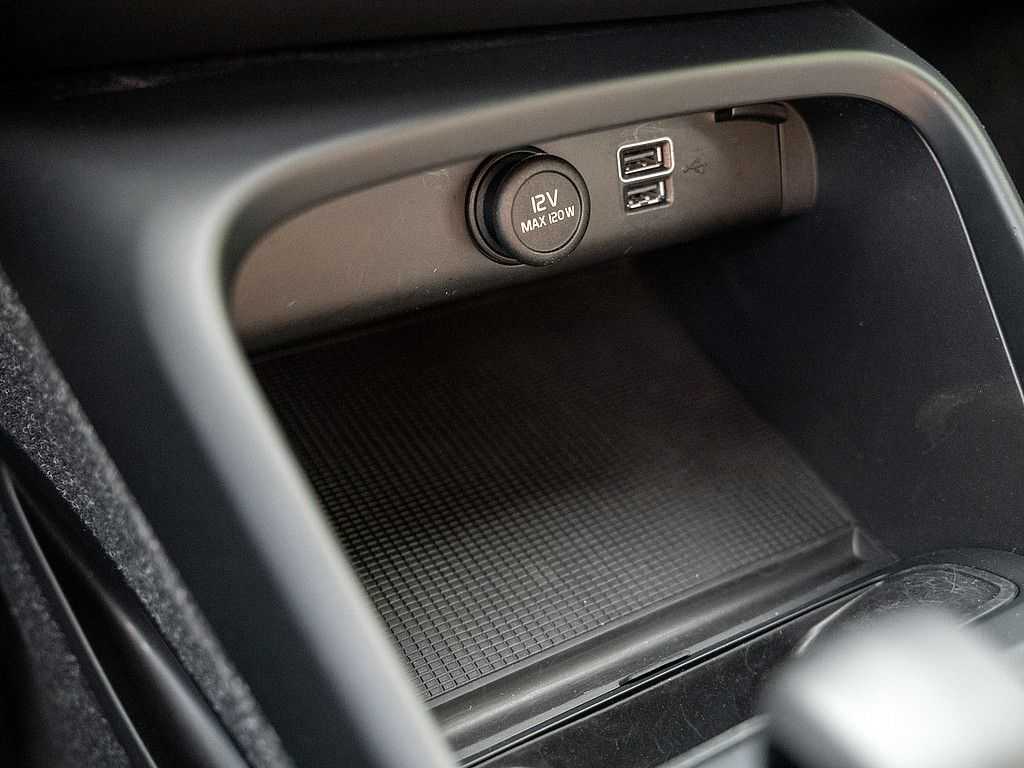 Volvo  T3 Momentum Core