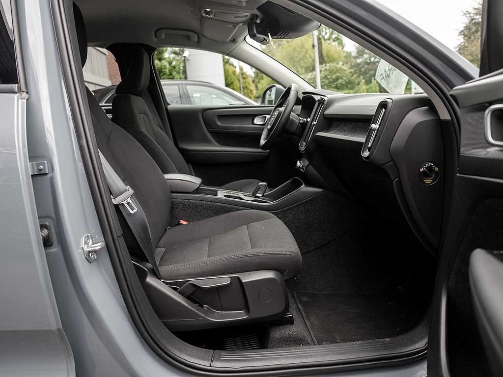 Volvo  T3 Momentum Core