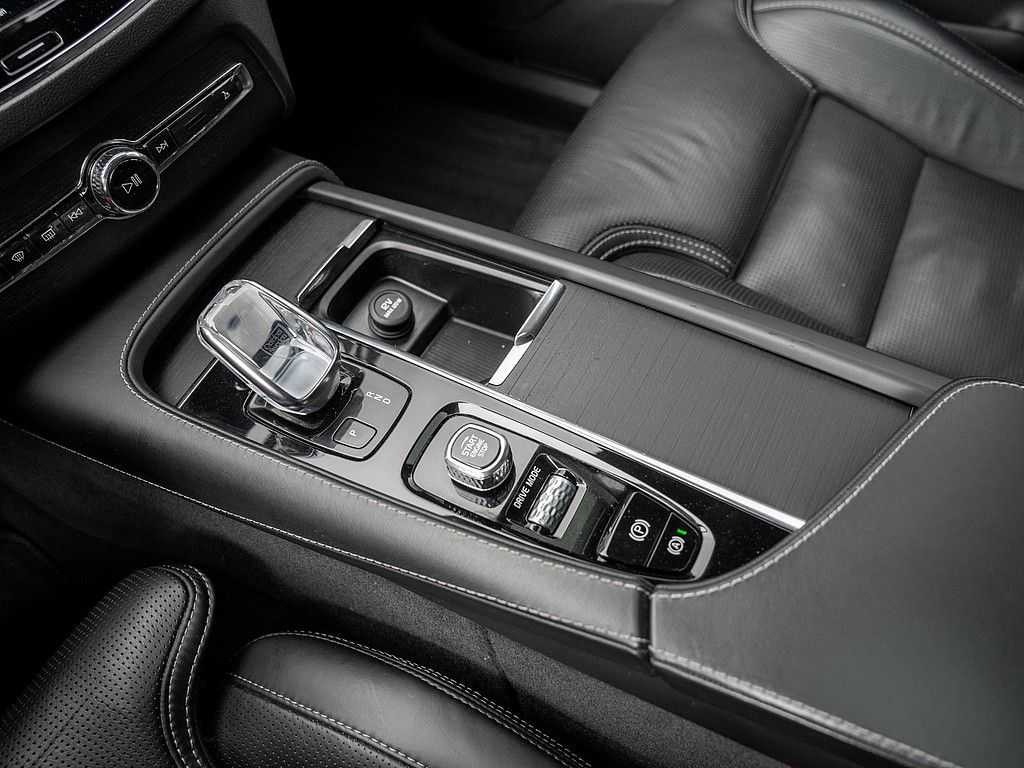 Volvo  T8 AWD Inscription