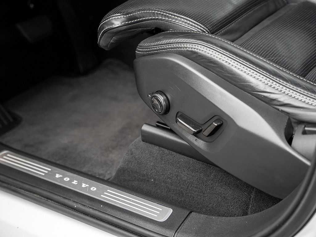 Volvo  T8 AWD Inscription