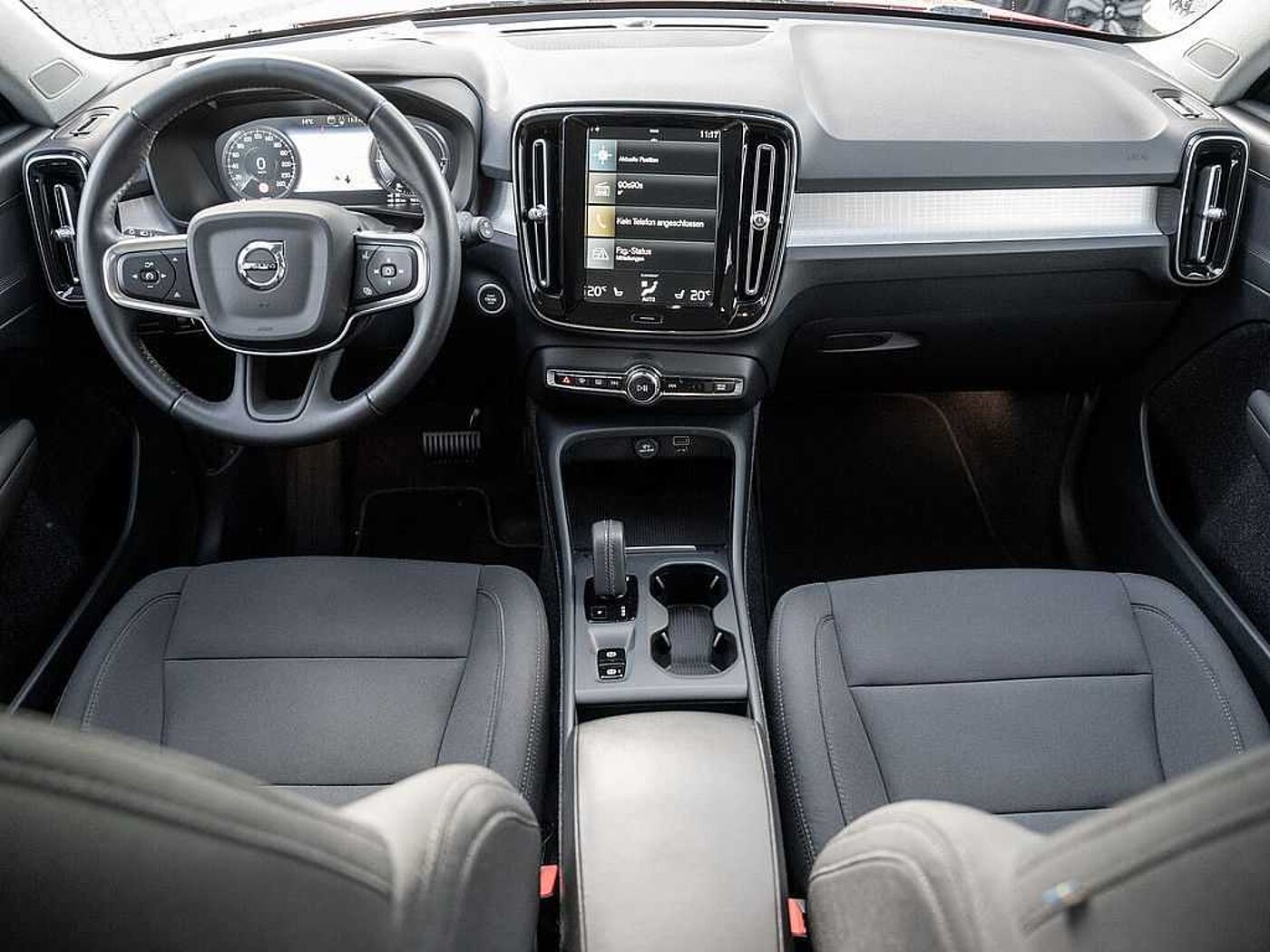 Volvo  T4 Recharge R Design Expression