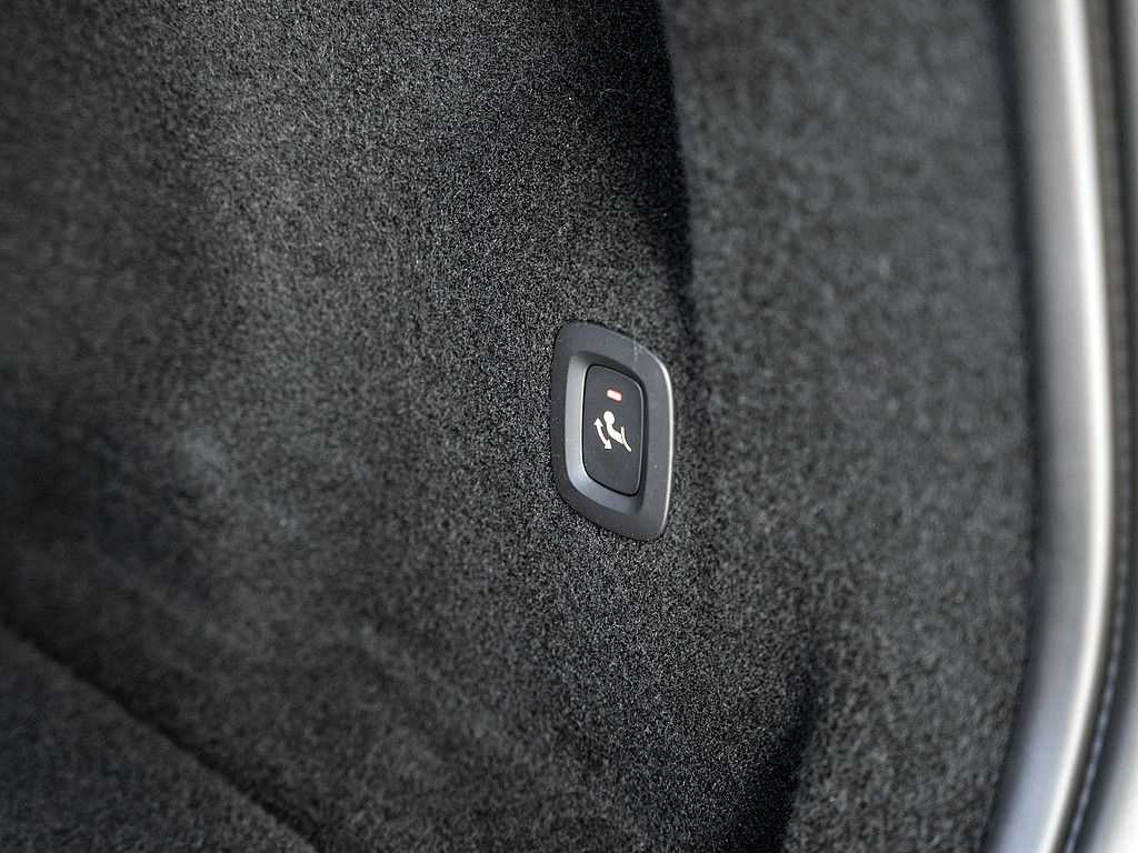 Volvo  B4 Inscription