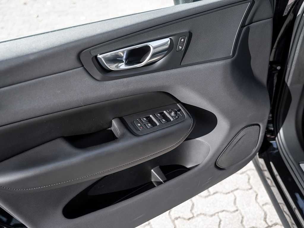 Volvo  T6 AWD Inscription Expression