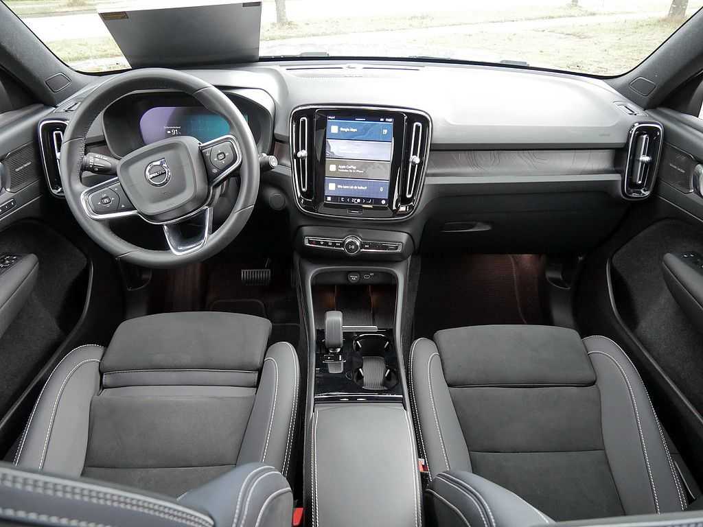 Volvo  Twin Motor Ultimate H/K ACC PANO 360°