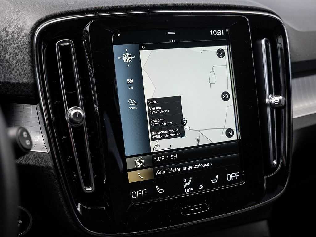 Volvo  T5 Recharge R Design Expression ACC, AHK