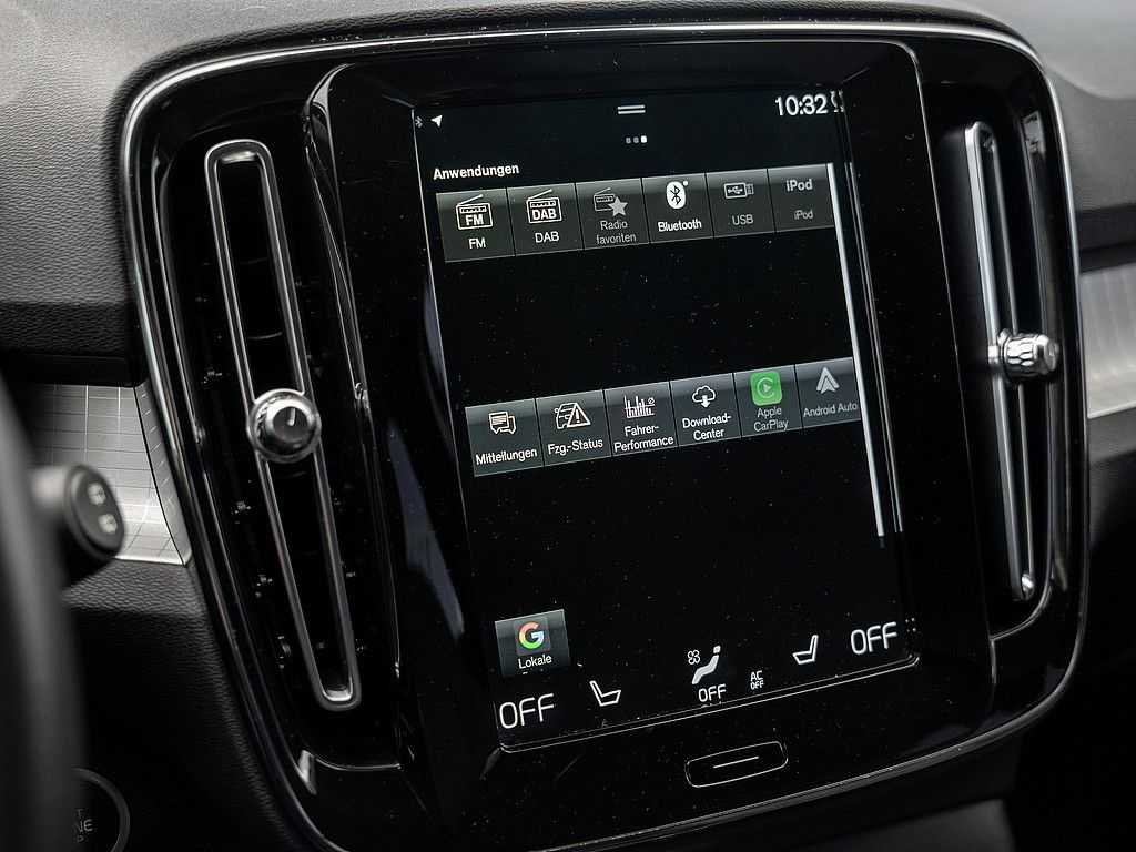 Volvo  T5 Recharge R Design Expression ACC, AHK