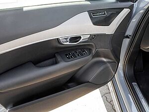 Volvo  T8 AWD Inscription Expression