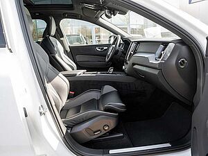 Volvo  B4 R-Design