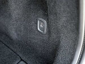 Volvo  B4 R-Design