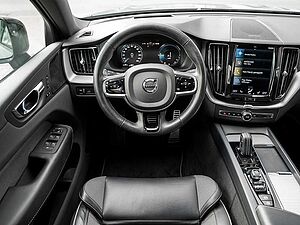 Volvo  T8 AWD R-Design