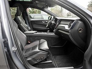 Volvo  T8 AWD R-Design