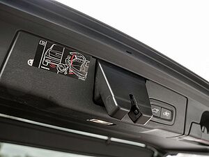 Volvo  T8 AWD R-Design
