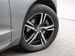 Volvo  T8 AWD R-Design