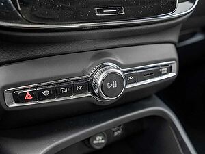 Volvo  T4 Recharge Inscription Expression