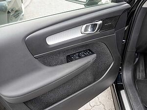 Volvo  T4 Recharge Inscription Expression