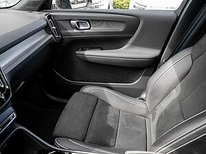 Volvo  B4 R-Design