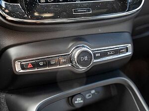Volvo  Core Recharge Pure Electric 2WD