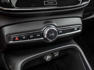 Volvo  T4 Inscription Expression Recharge
