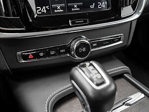 Volvo  T5 AWD Pro