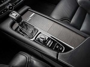 Volvo  T5 AWD Pro