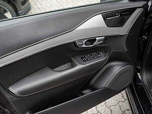 Volvo  B5 AWD R Design