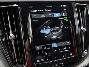 Volvo  T8 AWD R-Design