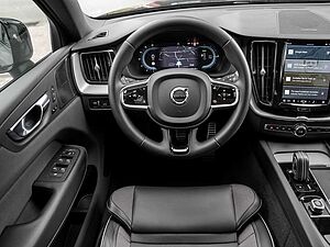 Volvo  T8 AWD R-Design