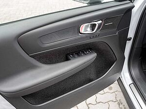 Volvo  Twin Motor Performance AWD Ultra Dark