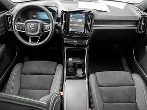 Volvo  Twin Motor Performance AWD Ultra Dark