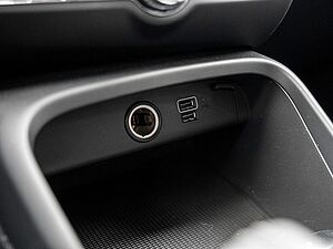 Volvo  D3 FWD Momentum Pro