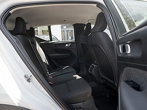 Volvo  T3 Momentum Pro