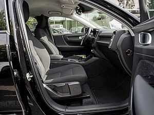 Volvo  T3 Momentum Core
