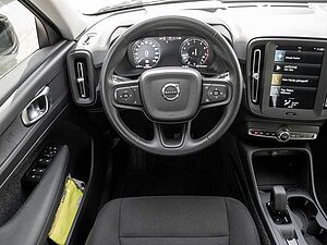 Volvo  T3 Momentum Core