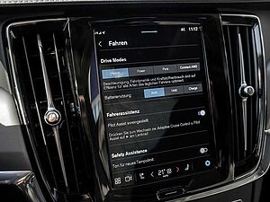 Volvo  T8 AWD Plus Dark