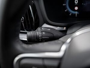 Volvo  T6 AWD Recharge Core