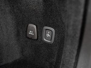 Volvo  T6 AWD Recharge Core