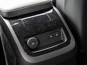 Volvo  T6 AWD Recharge Core