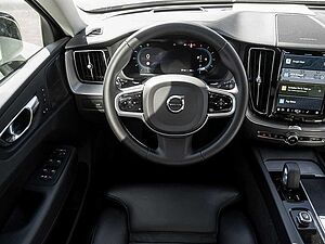 Volvo  B5 AWD Ultimate Dark