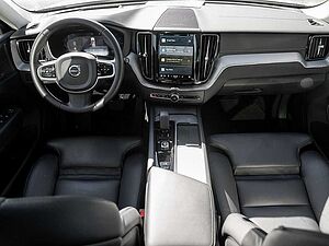 Volvo  B5 AWD Ultimate Dark