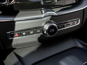 Volvo  T6 AWD Inscription Expression